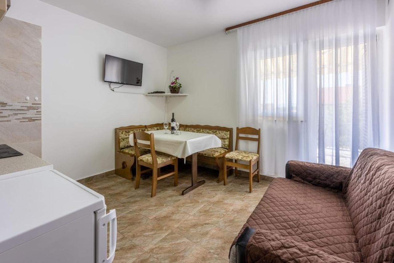 Apartment Kreso Пунат Екстериор снимка